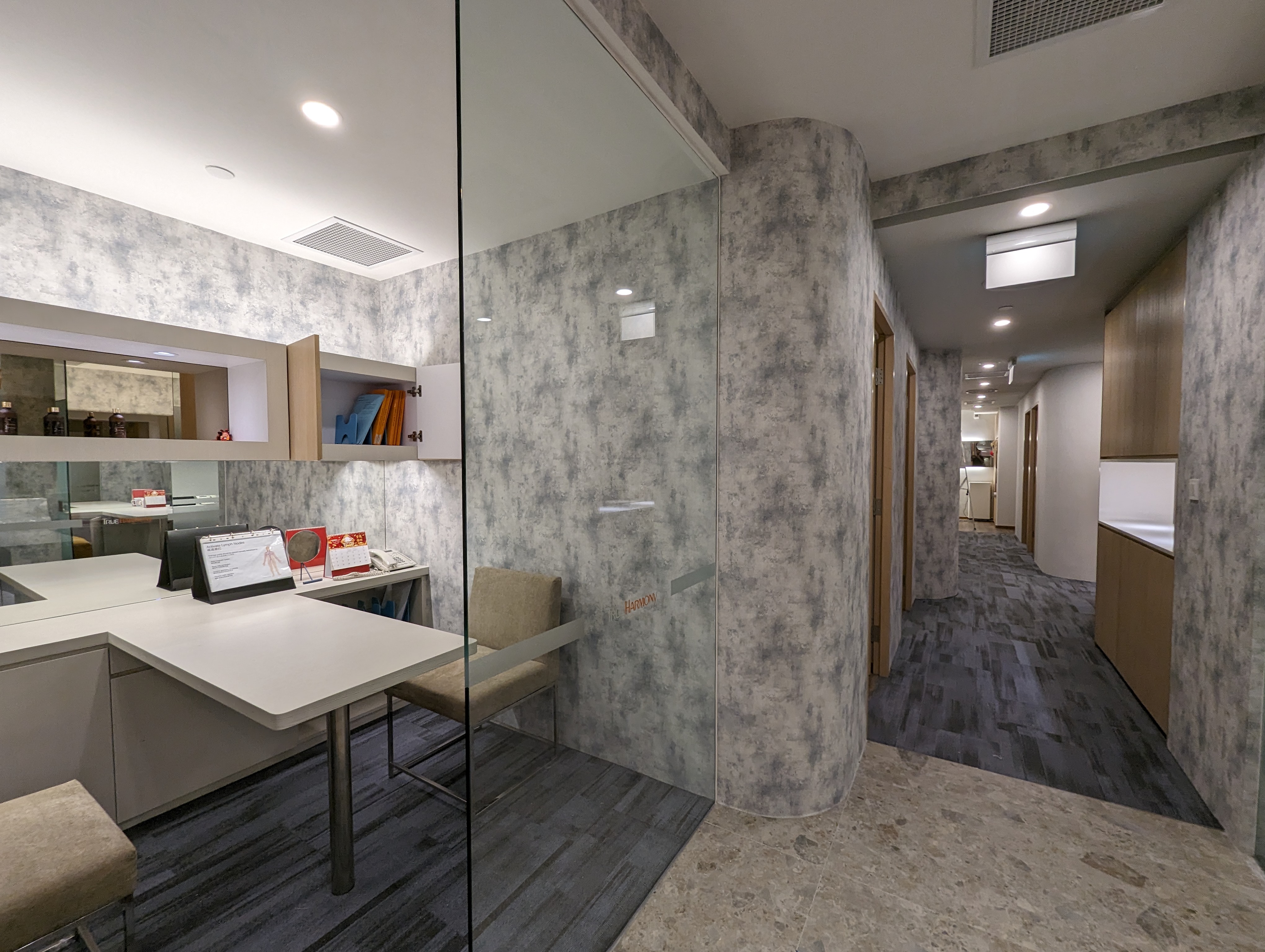 Luxury Skincare Shop at CityLink - City Hall - Image 3